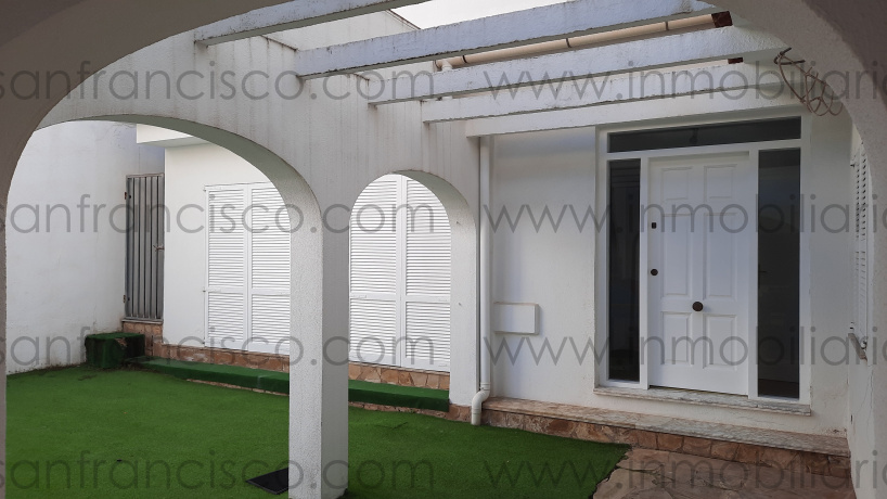 Casco urbano, 5 Habitaciones Habitaciones, ,3 BathroomsBathrooms,Casa,En Venta,1137