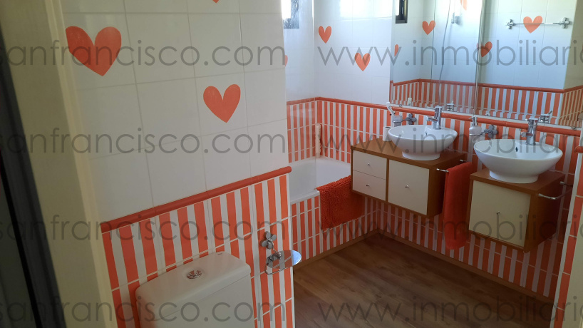 Casco urbano, 5 Habitaciones Habitaciones, ,3 BathroomsBathrooms,Casa,En Venta,1137