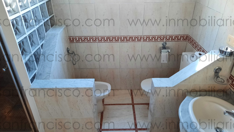 Casco urbano, 5 Habitaciones Habitaciones, ,3 BathroomsBathrooms,Casa,En Venta,1137