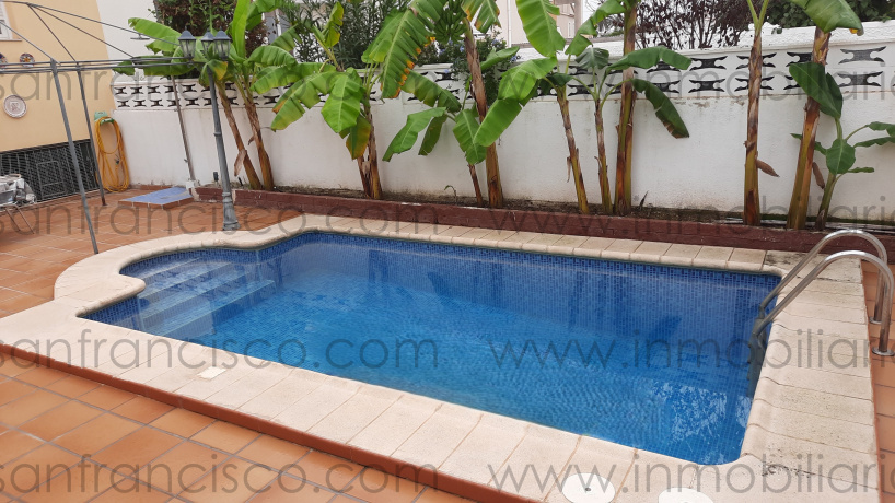 Salinas, 4 Habitaciones Habitaciones, ,3 BathroomsBathrooms,Adosado,En Venta,1141