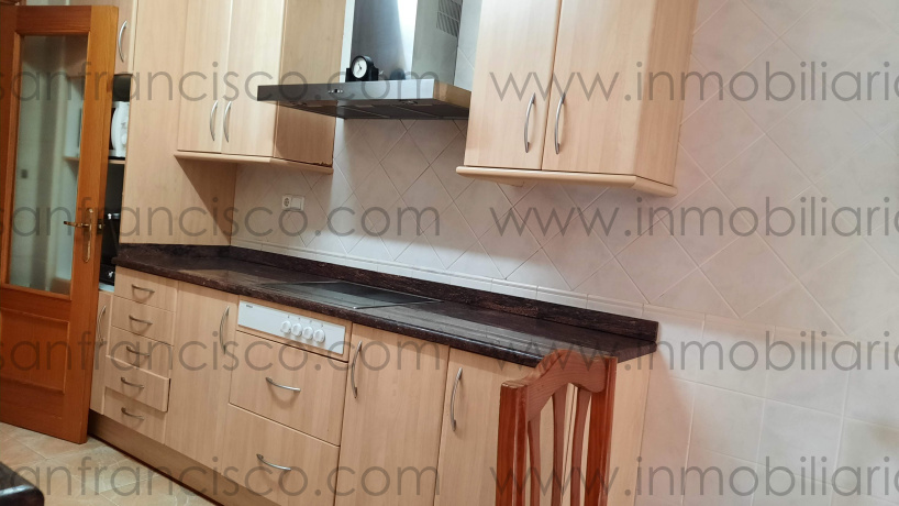 Pais Valencia, 4 Habitaciones Habitaciones, ,2 BathroomsBathrooms,Piso,En Venta,3,1142