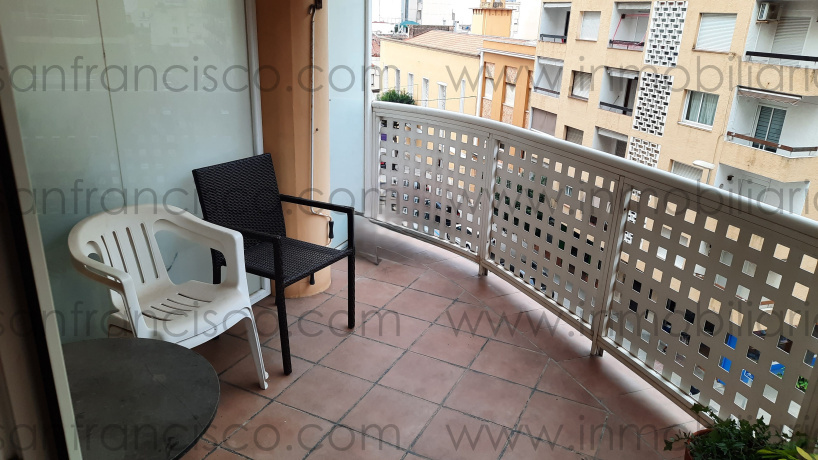 Pais Valencia, 4 Habitaciones Habitaciones, ,2 BathroomsBathrooms,Piso,En Venta,3,1142