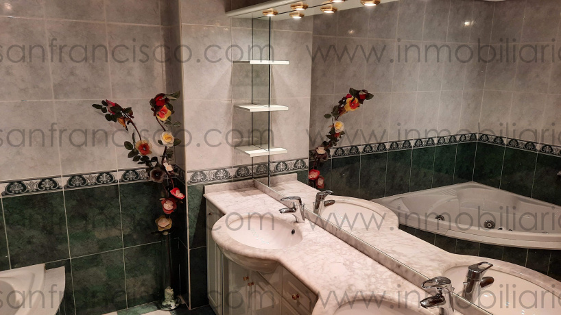 Pais Valencia, 4 Habitaciones Habitaciones, ,2 BathroomsBathrooms,Piso,En Venta,3,1142