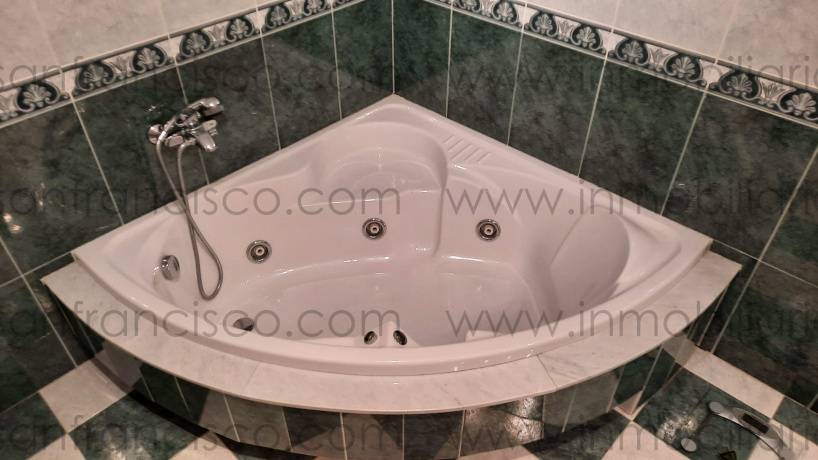 Pais Valencia, 4 Habitaciones Habitaciones, ,2 BathroomsBathrooms,Piso,En Venta,3,1142