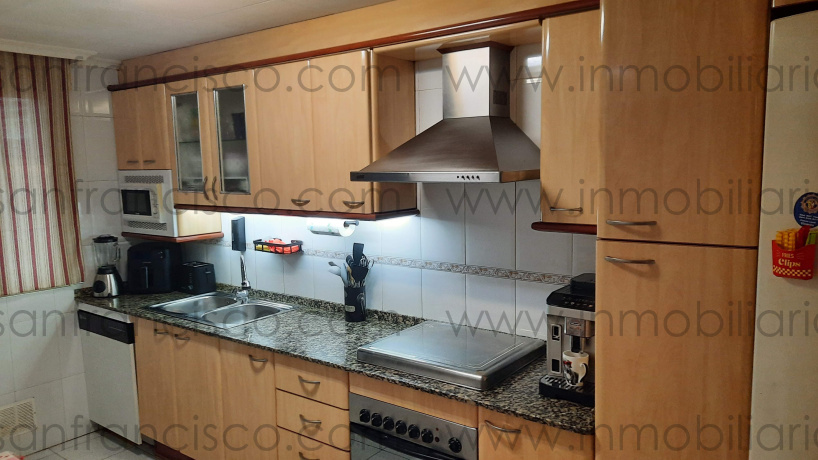 Piscinas, 4 Habitaciones Habitaciones, ,1 BañoBathrooms,Adosado,En Venta,1145